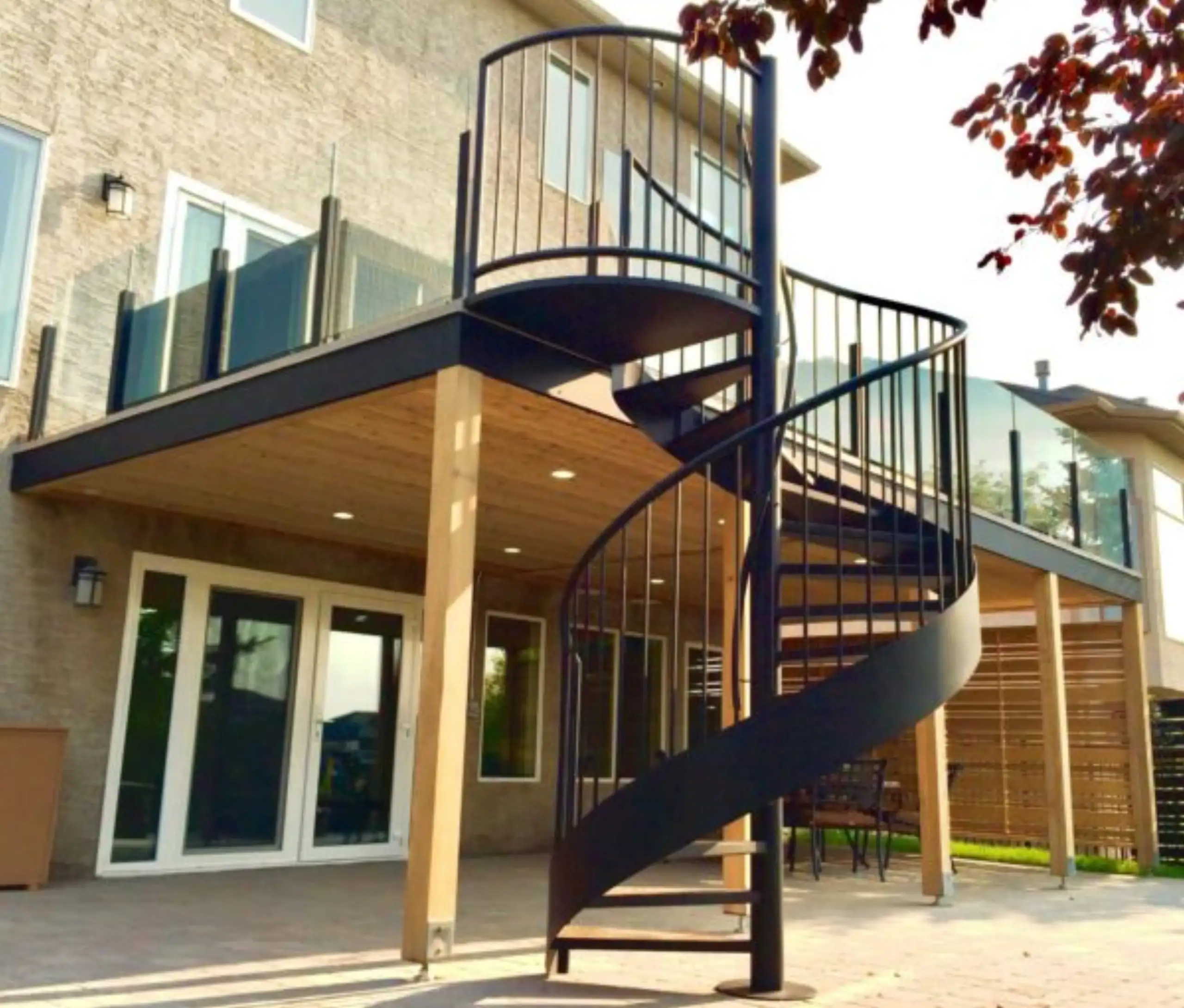 Elegant Curved Custom Staircase - Image 3