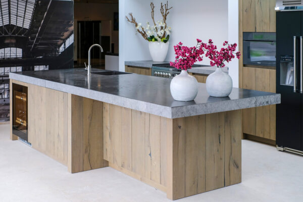 Tabletop panel - Image 2