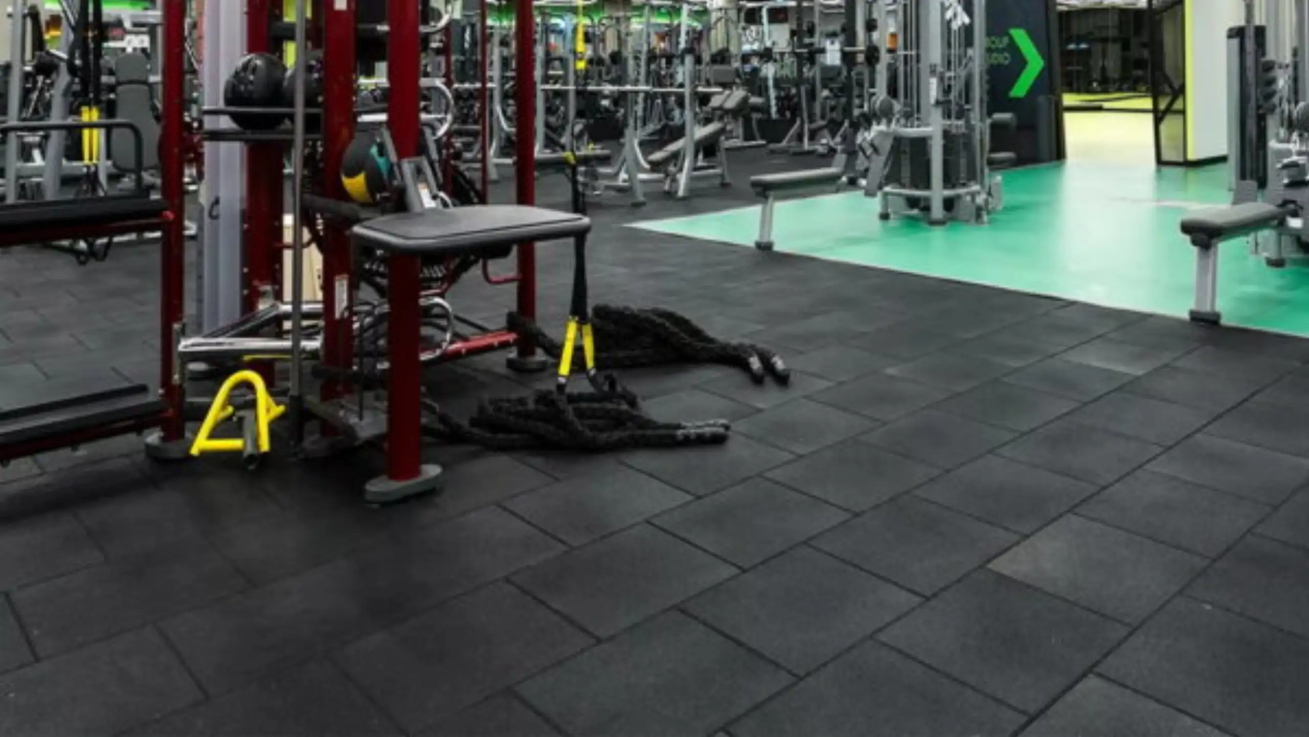 Professionelt gummigulv til fitnesscenter - Billede 2