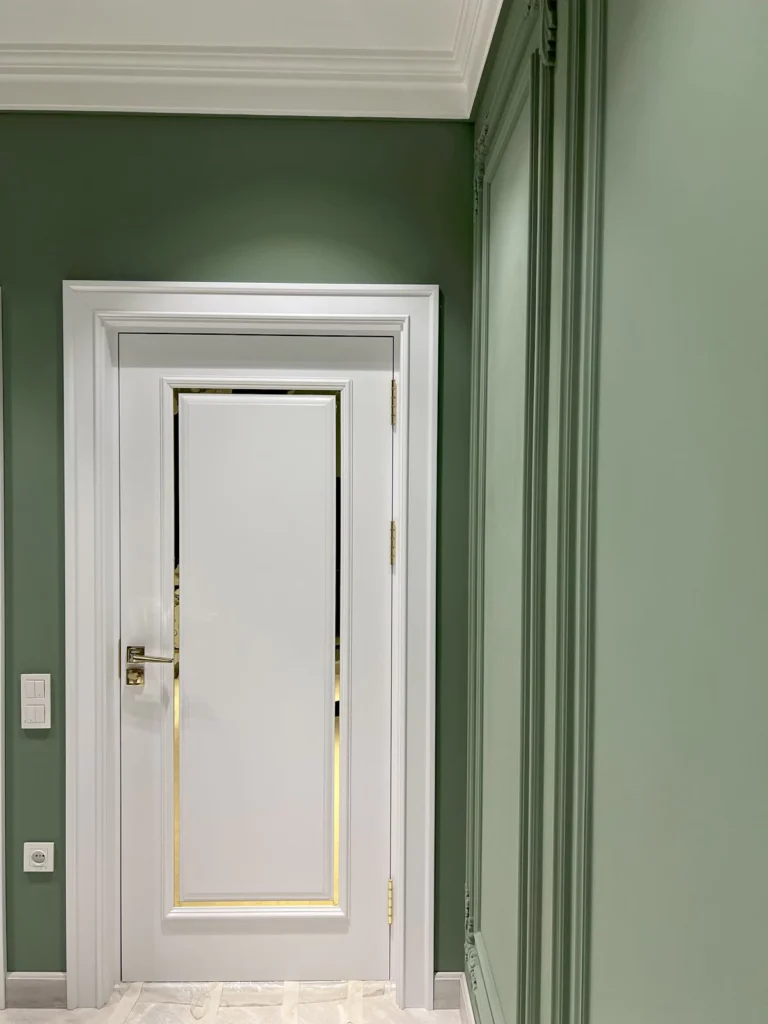 Lacquered Wood Doors