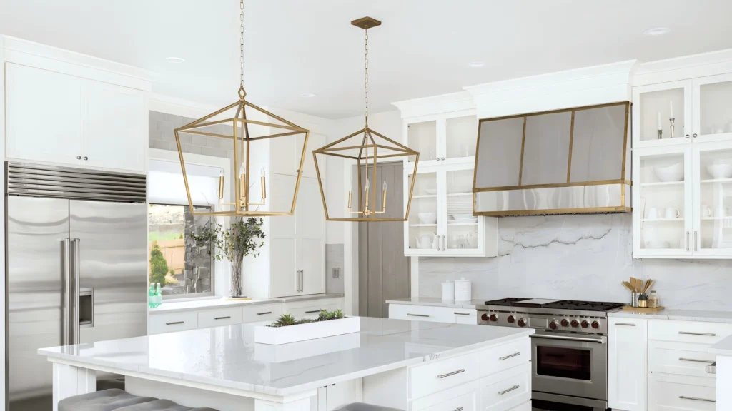 Coastal/Hamptons kitchens
