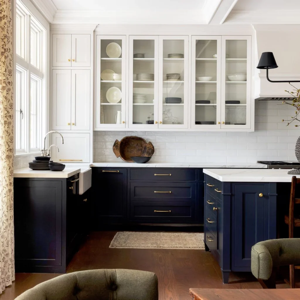 Two-tone kitchens